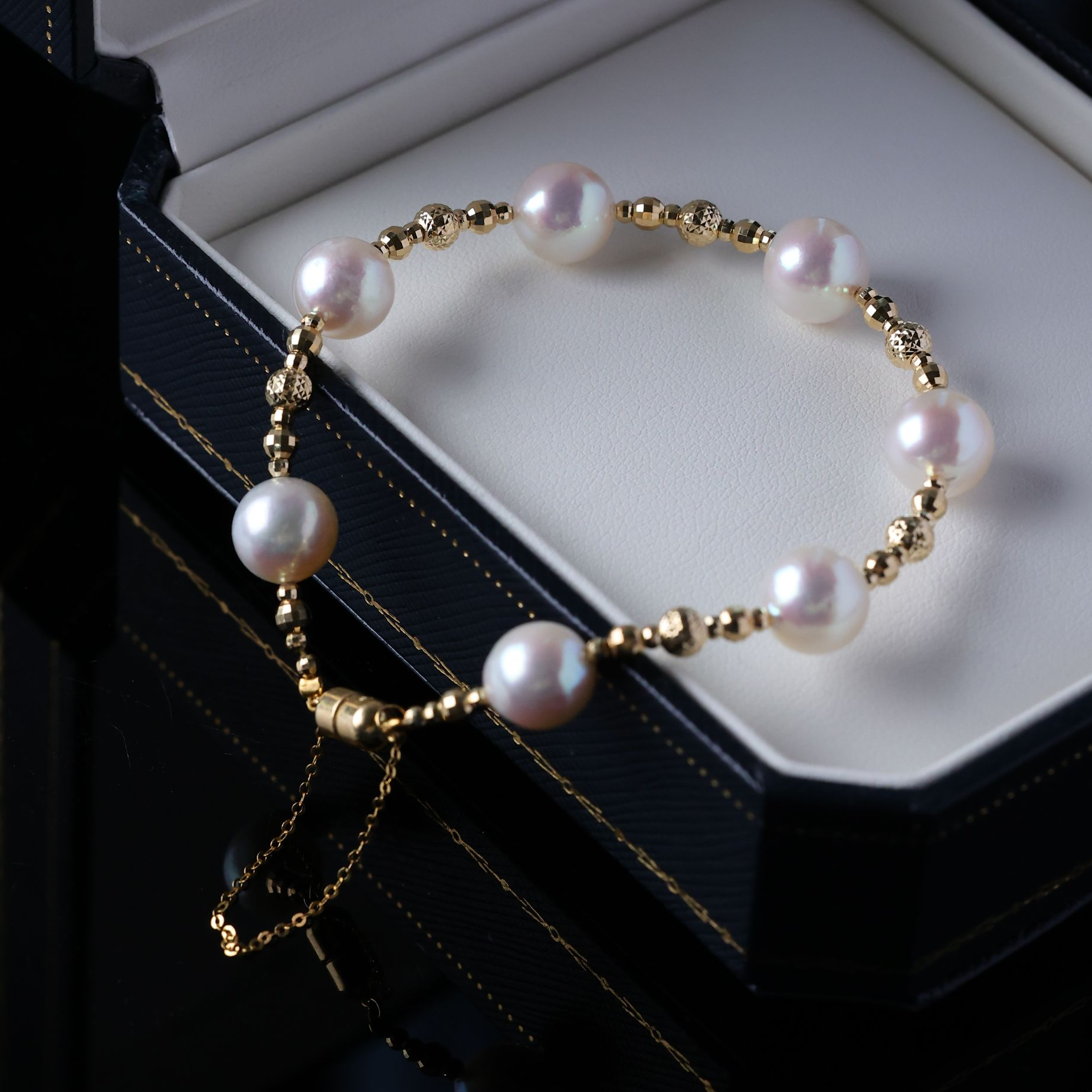 天然海水AKOYA珍珠手链8-9mm18K金镶嵌爆闪珠手串链*多样性发一条