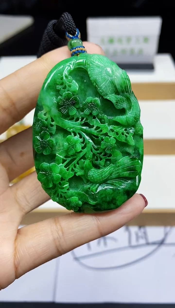 【闪购商品】翡翠颈饰未镶嵌翡翠A货