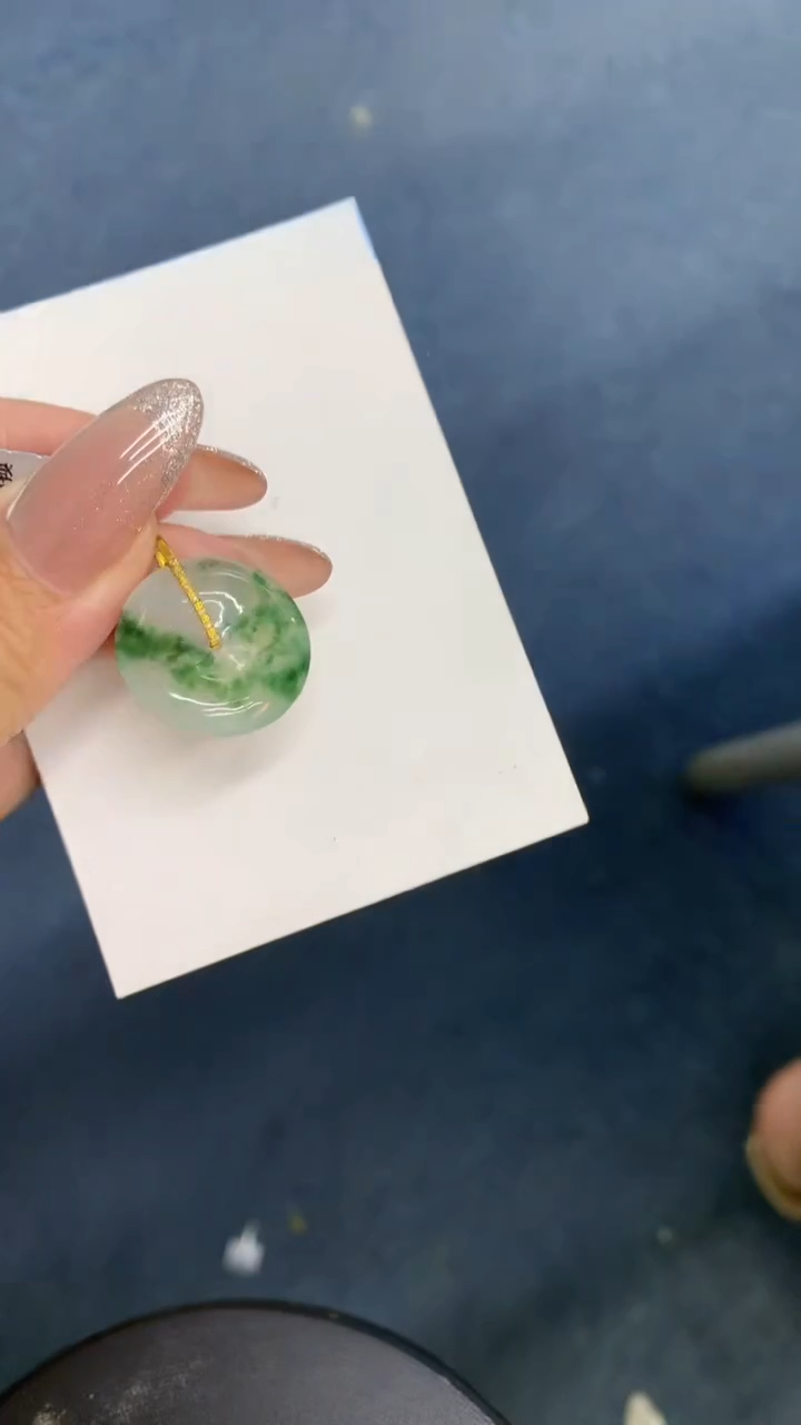 颈饰18K金镶嵌翡翠11