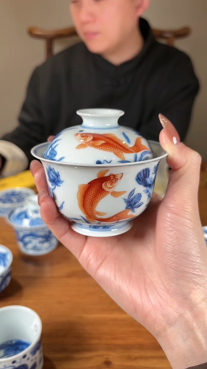 【闪购商品】杯望月怀古青花斗彩鱼藻