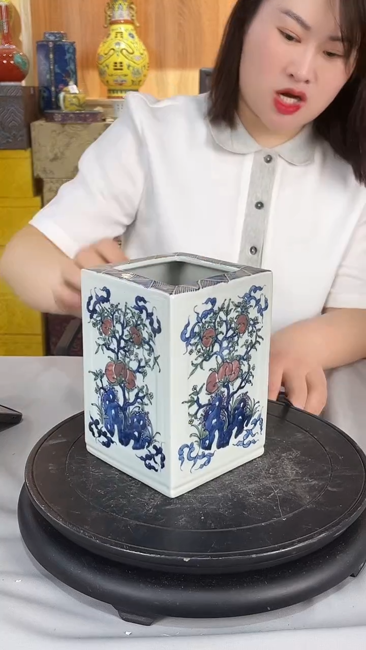 摆件景德镇陶瓷青花斗彩寿桃四方镶器