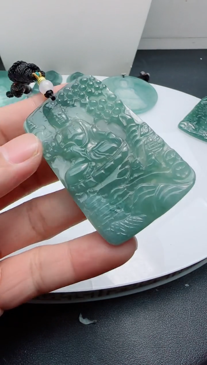 【闪购商品】翡翠颈饰未镶嵌111111111111