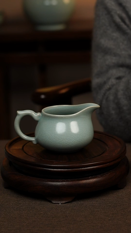 瓷片仿古天青全手工龙把公道200ml 微瑕 不带礼盒