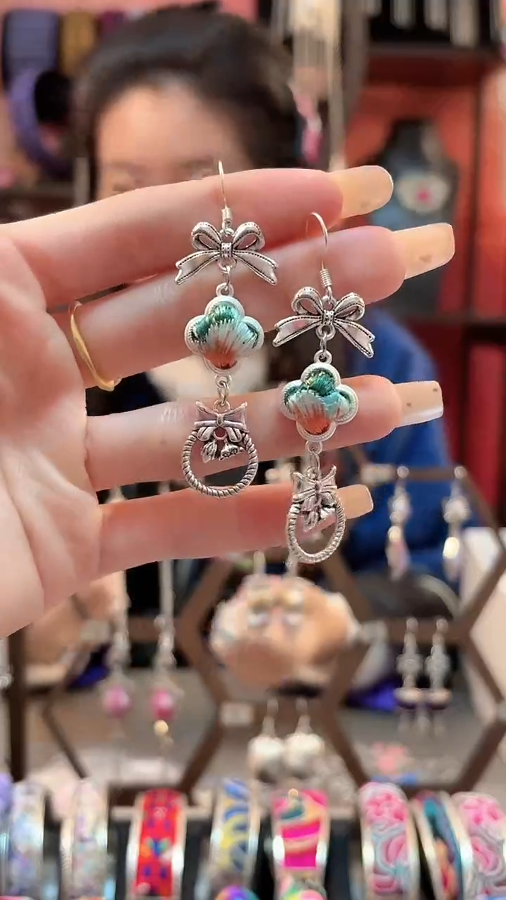 织绣云织谣民族风精美饰品   127