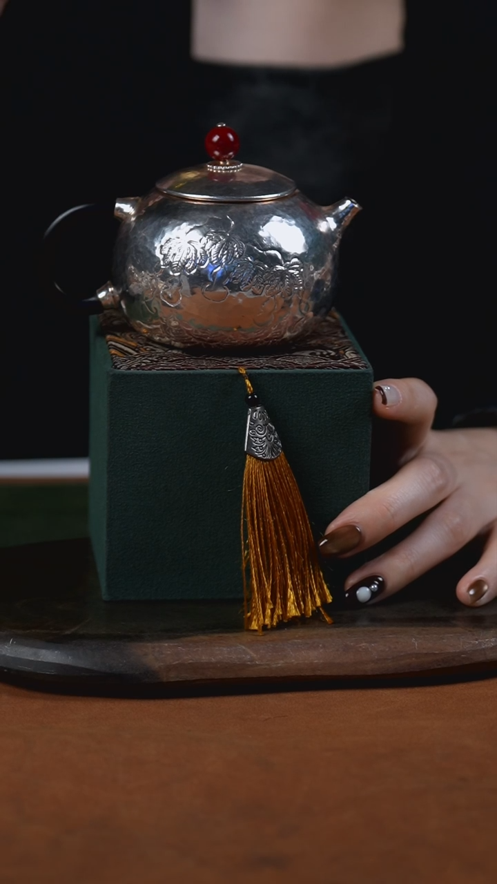 手作檀木999葫芦西施壶款