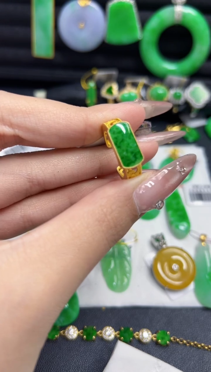 【闪购商品】翡翠戒指银S925镶嵌Y缅料A货/支持复检/一件