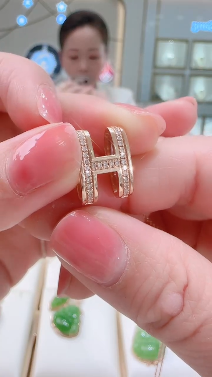 【闪购商品】钻石吊坠18K金镶嵌18K金吊坠