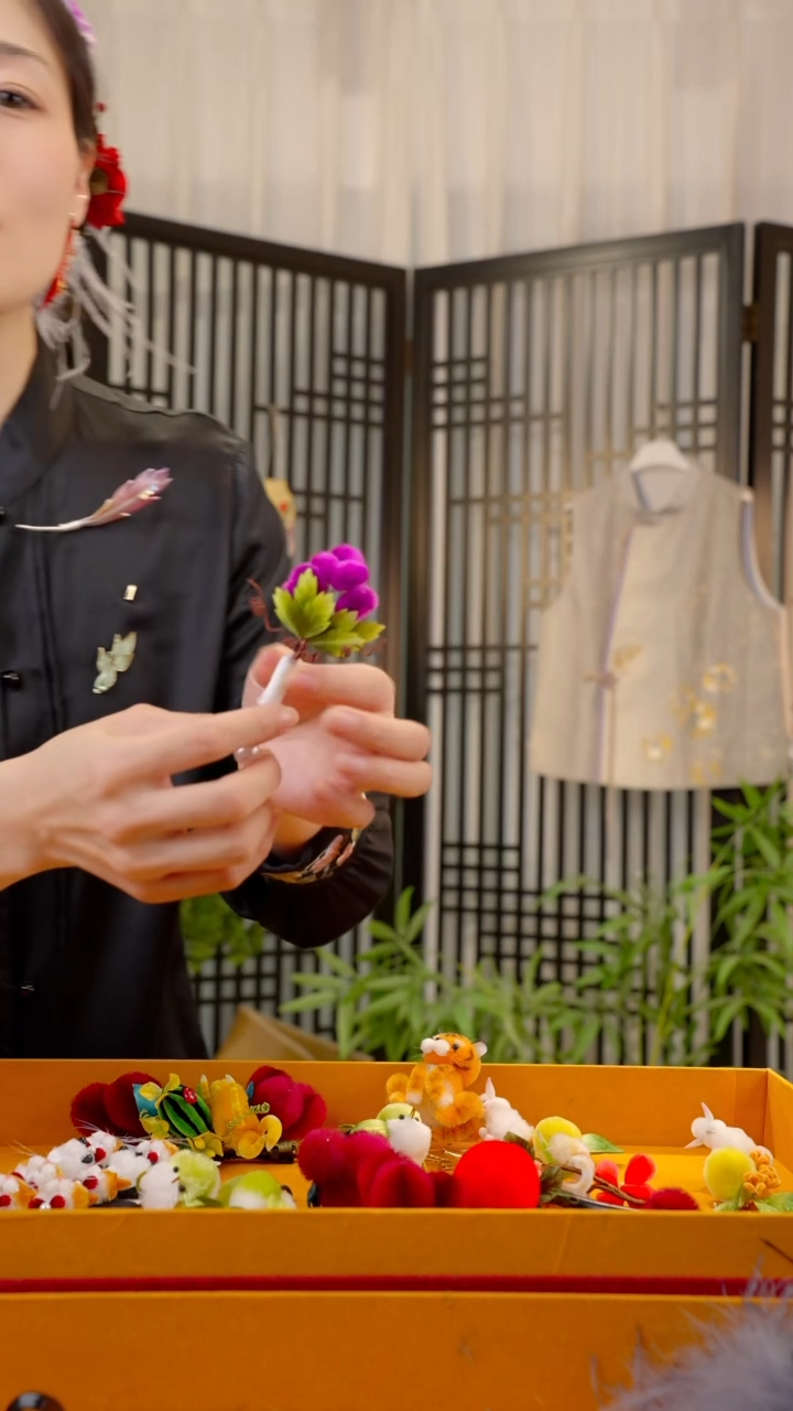 织绣一*非遗苏绣绒花手工饰品改边夹