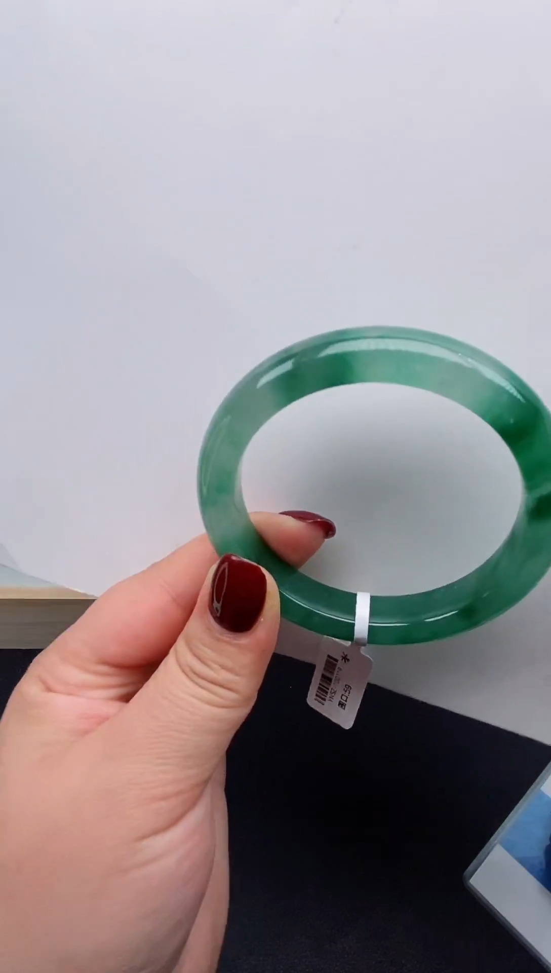 【闪购商品】石英质玉手镯未镶嵌40