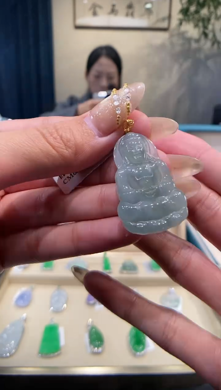 【闪购商品】翡翠吊坠(不含链)18K金镶嵌观音