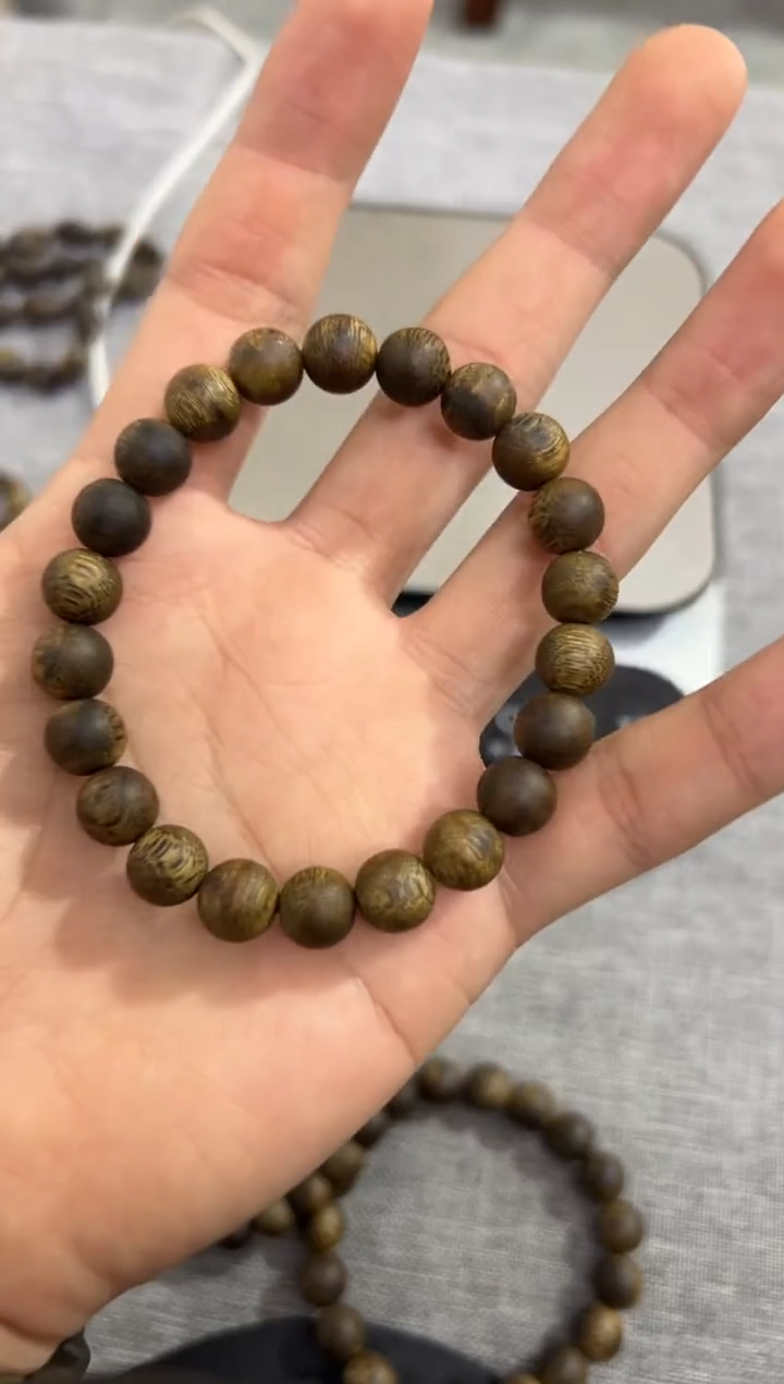 【闪购商品】沉香手串09圆珠单圈7克+ 多样性发其一
