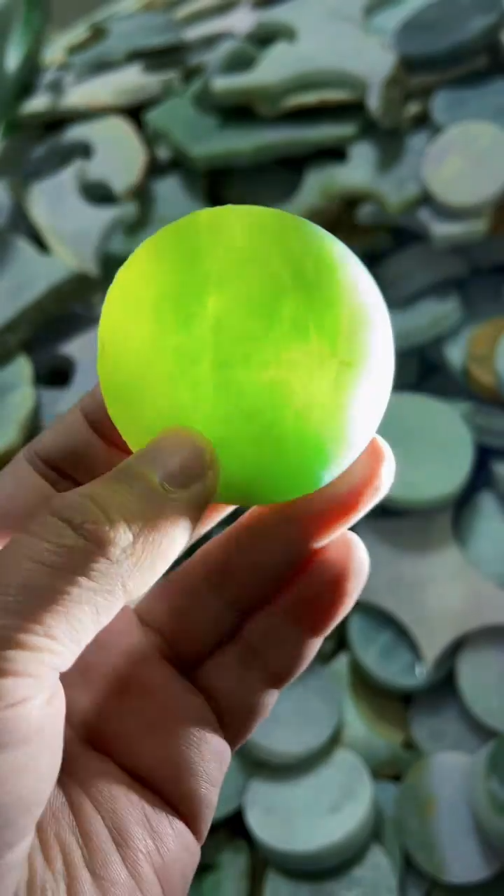 【闪购商品】翡翠挂件未镶嵌A货康壹976