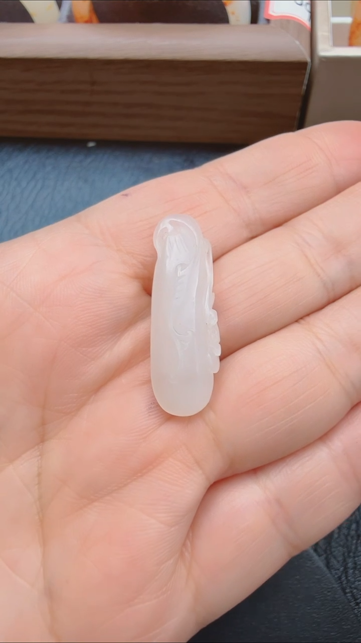 和田玉未镶嵌吊坠(不含链)114