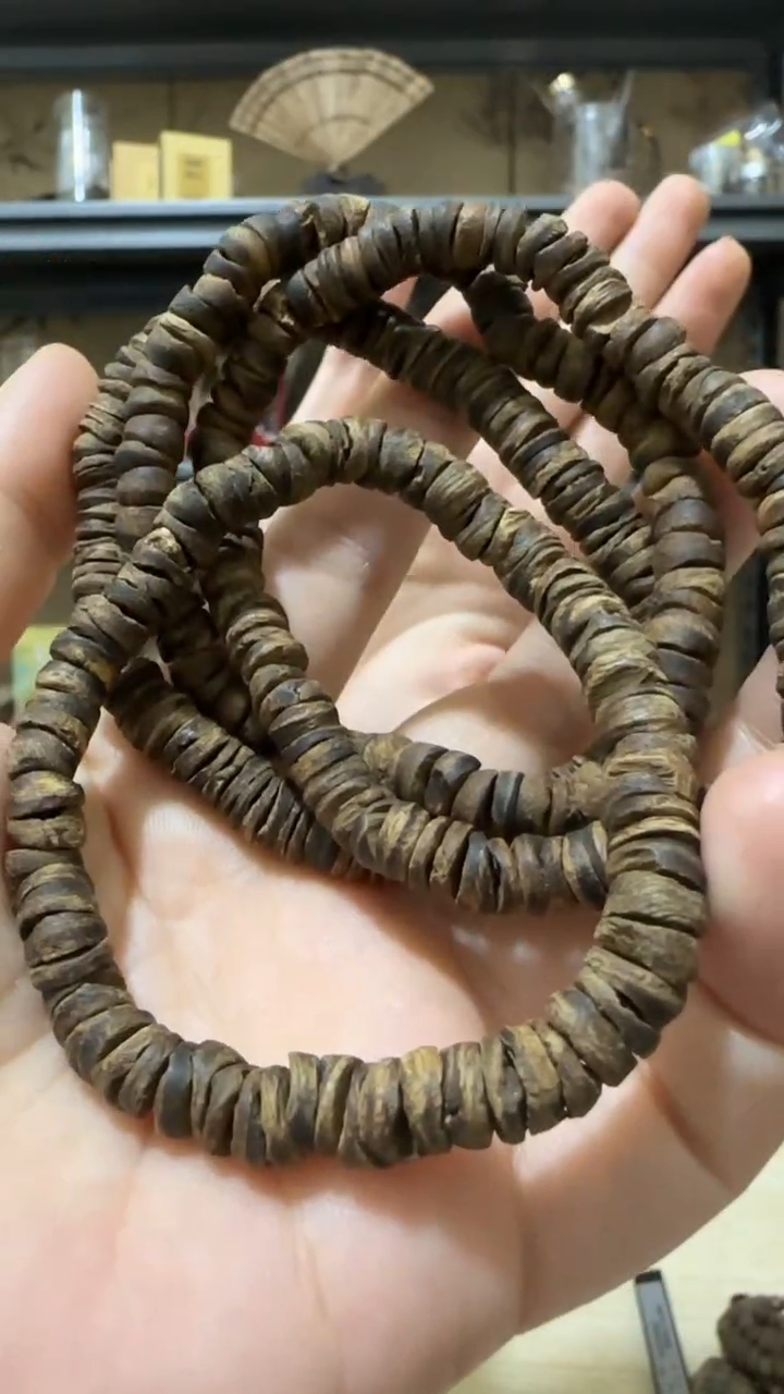 【闪购商品】沉香手串文莱随型野料手串多样性发一条