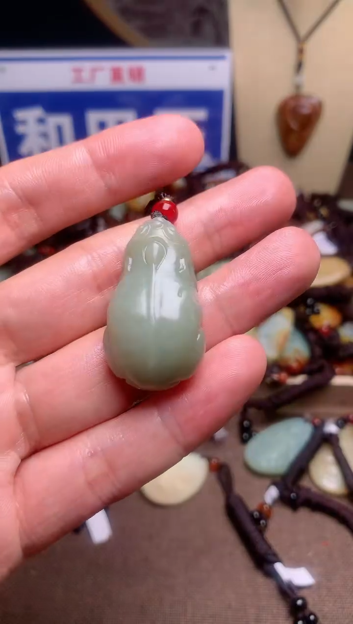 【闪购商品】和田玉颈饰未镶嵌1