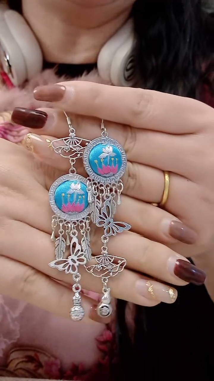 【闪购商品】织绣民族风老绣饰品492