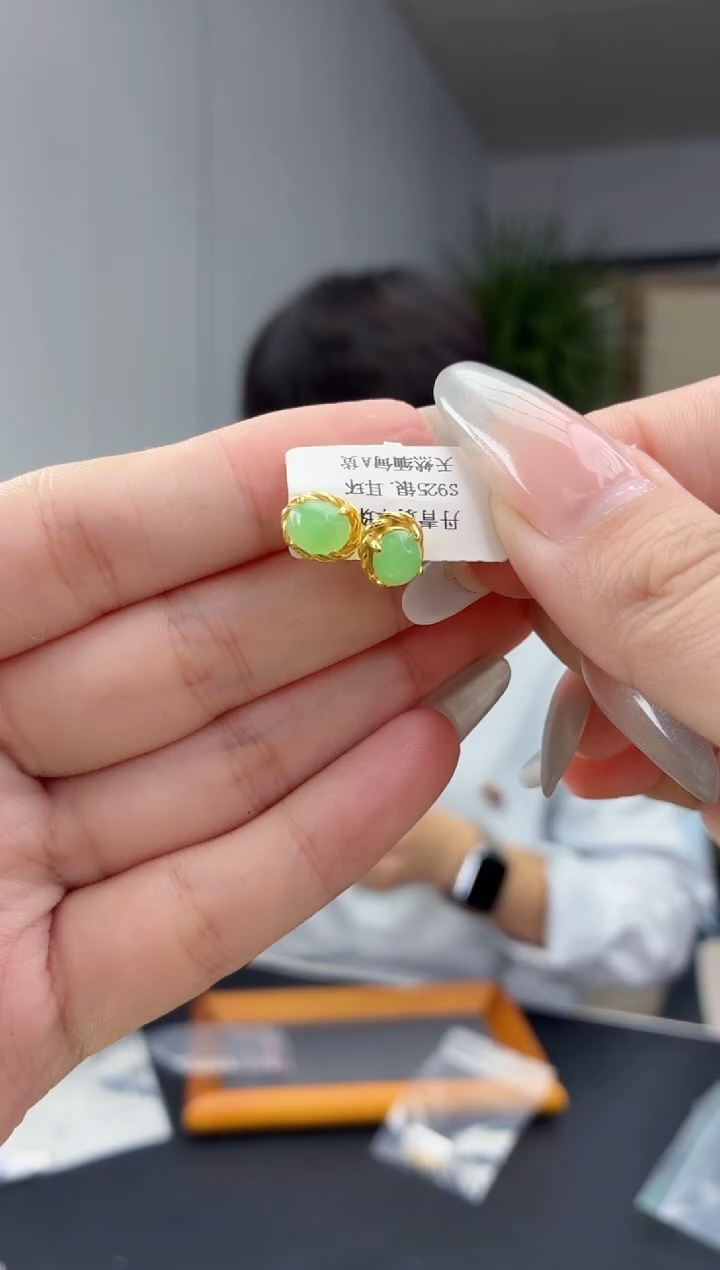 颈饰银S925镶嵌翡翠1111111111