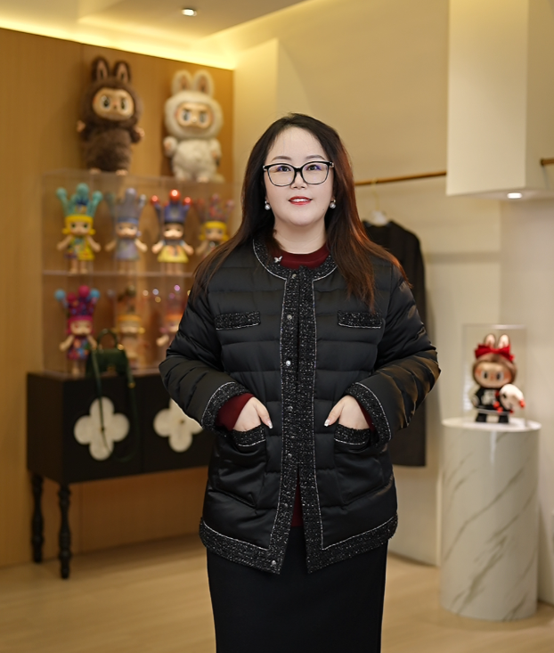 【深圳霞姐】秋冬新品上新大码女装90白鸭绒排骨小香风羽绒外套
