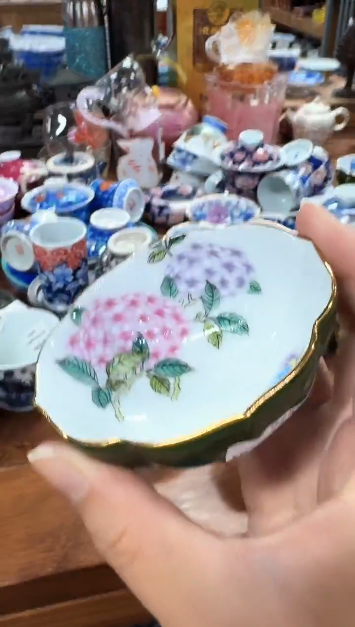 千万仓库 早点炸完回家过年 茶具