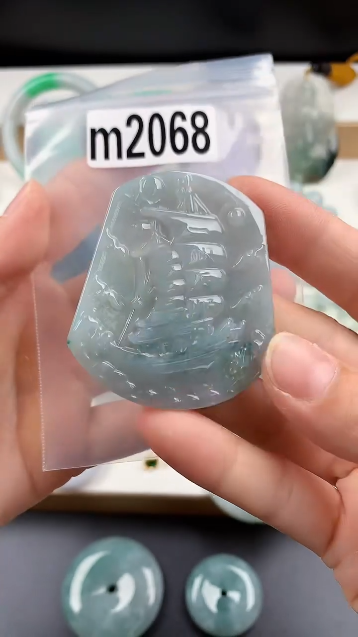 颈饰未镶嵌翡翠天然翡翠吊坠挂件