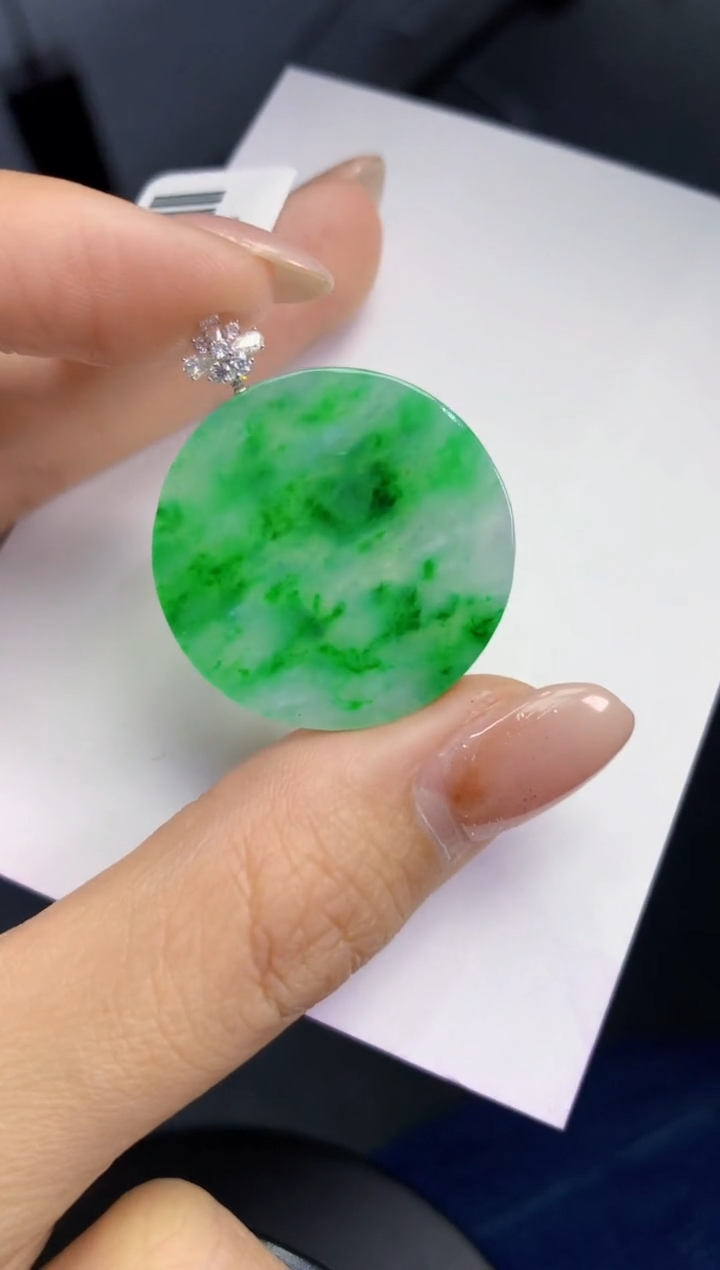 颈饰18K金镶嵌翡翠天然A货缅甸翡翠百元以上9元证书费自理