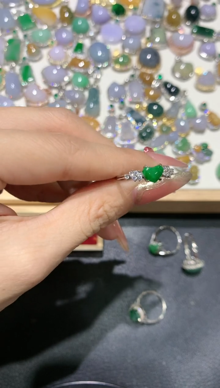 【闪购商品】翡翠吊坠(不含链)银S925镶嵌团购30