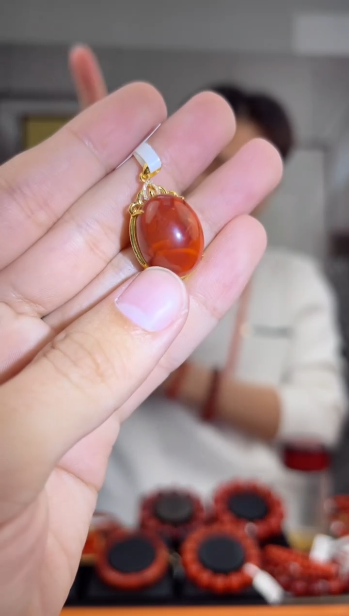 【闪购商品】南红玛瑙吊坠未镶嵌@T04076@