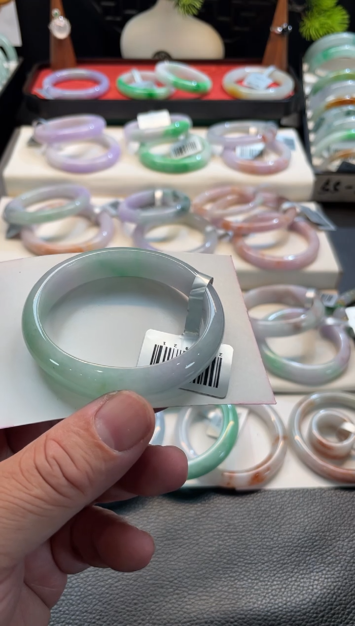 未镶嵌手镯翡翠183号 53贵妃