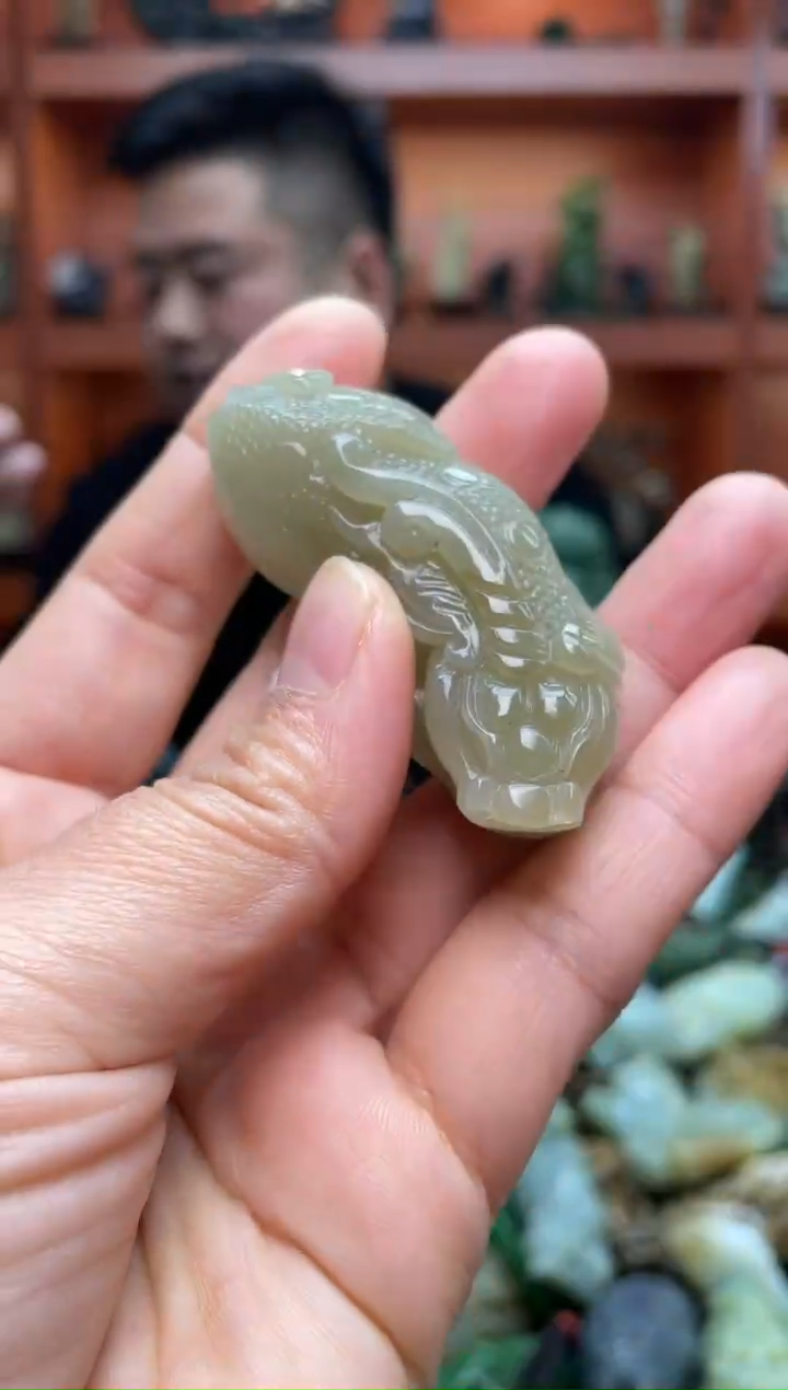 未镶嵌和田玉把件1