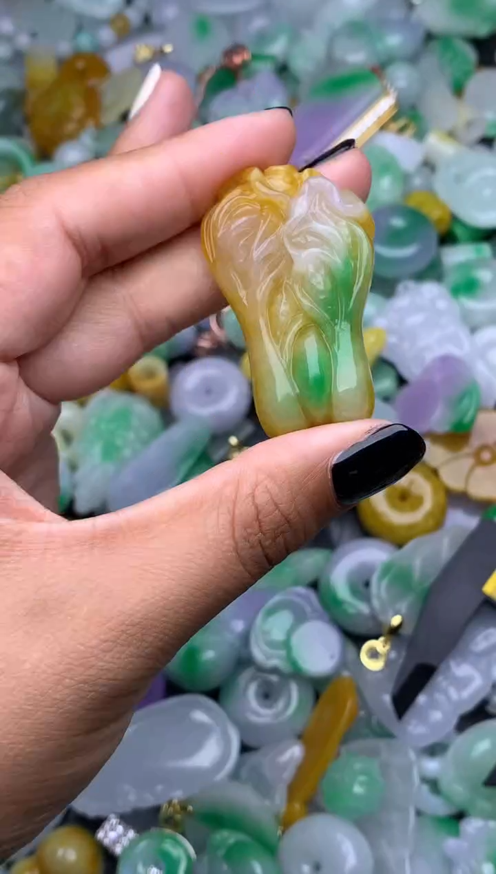 翡翠未镶嵌颈饰天然缅甸翡翠吊坠