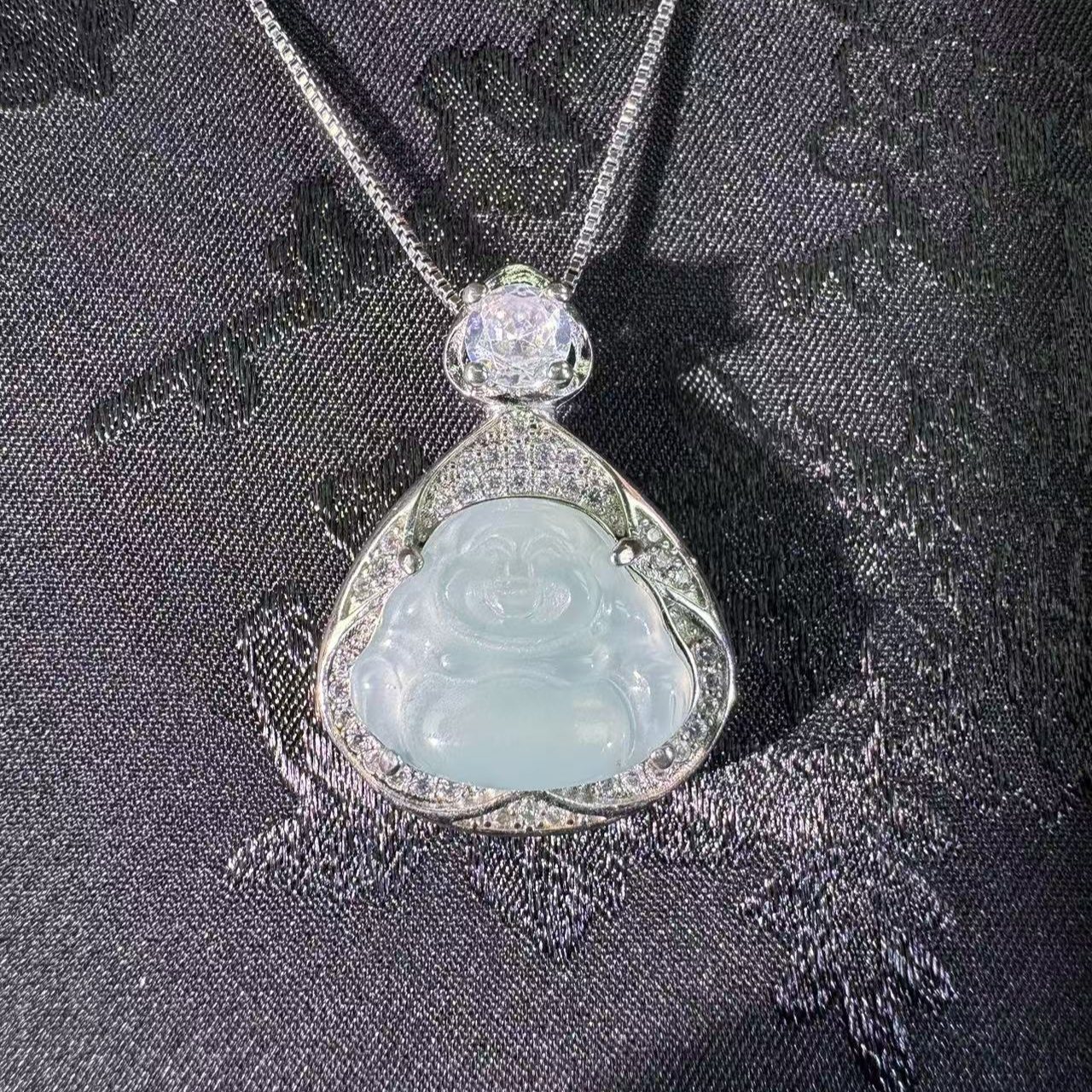 天然A货翡翠冰种小佛公吊坠气质精美高冰坠链素款百搭雕刻镶嵌