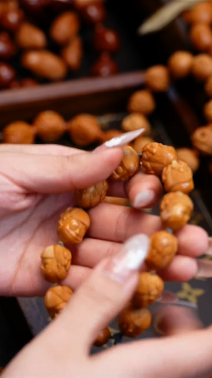 【闪购商品】橄榄核吊坠苏工橄榄核