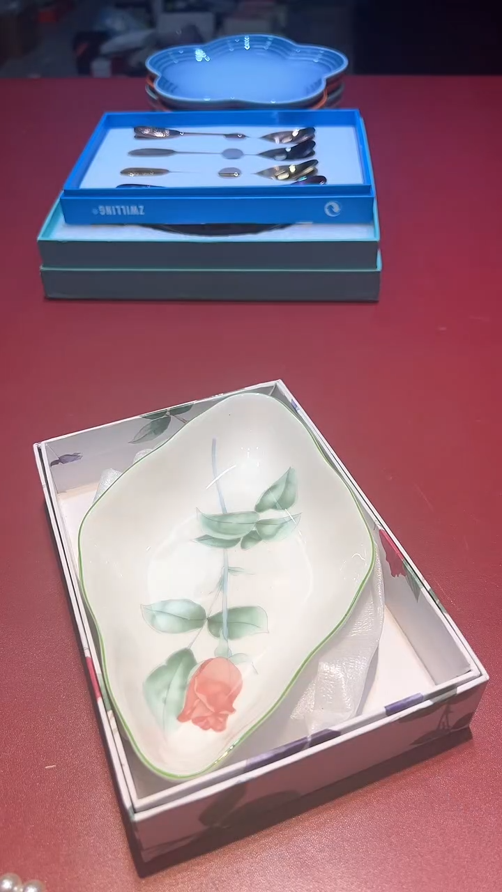 【闪购商品】瓷片锅碗瓢盆一件不剩