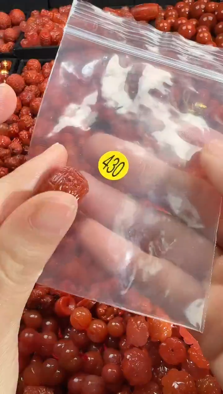 颈饰未镶嵌南红玛瑙10