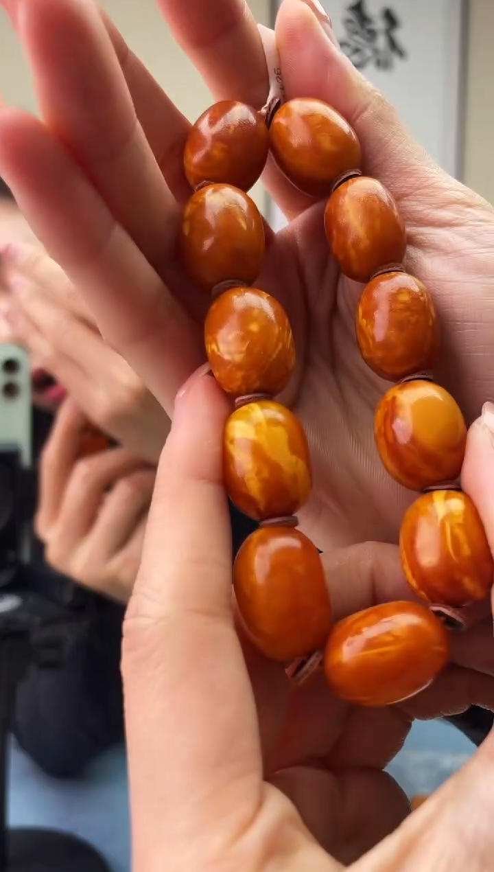 琥珀未镶嵌珠宝奇石T0假一罚十，多样性发一件