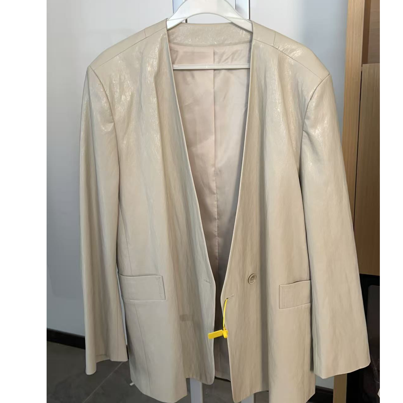 清  秋款高端气质显瘦皮衣5QWJJ10560