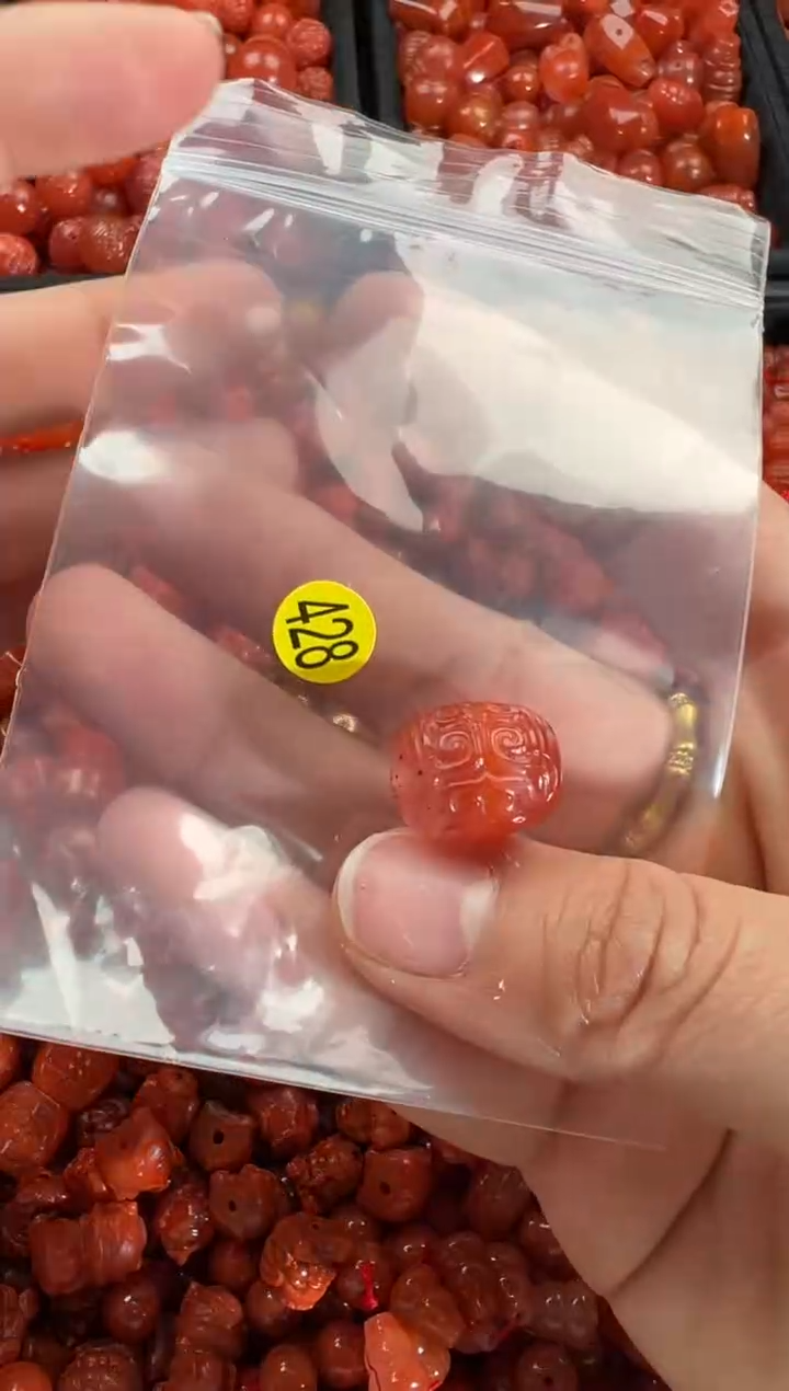 【闪购商品】南红玛瑙颈饰未镶嵌1