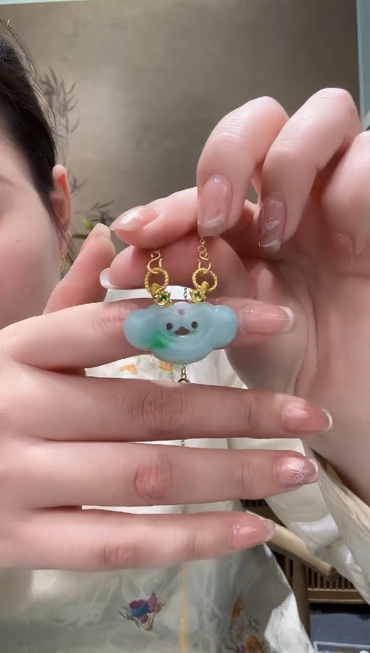 【闪购商品】翡翠颈饰未镶嵌吊坠