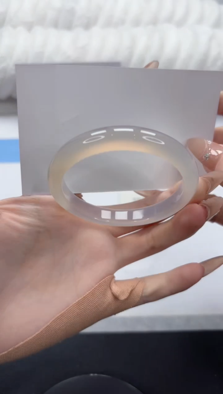 【闪购商品】石英质玉未镶嵌手镯A367-54.3