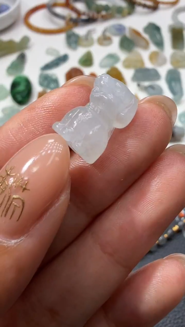 未镶嵌定制翡翠?**兰14.8*9.3*8.1小狗