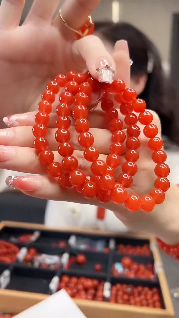【闪购商品】南红玛瑙冰红圆珠手串未镶嵌8mm/多样性发其一