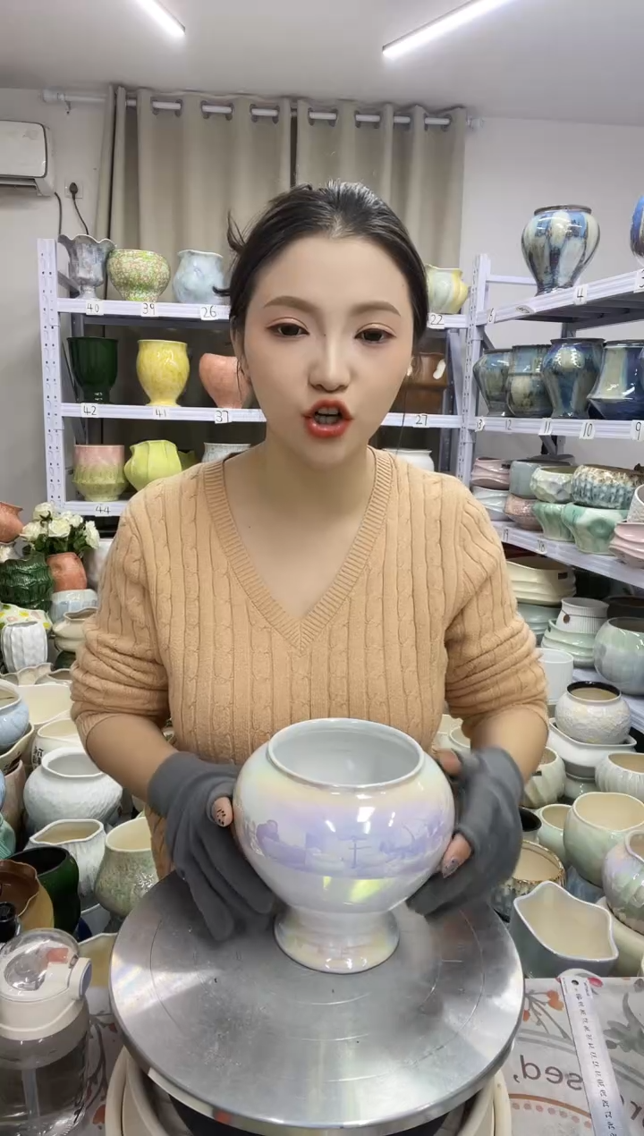 【12.1】花盆 高度：15  口径：11