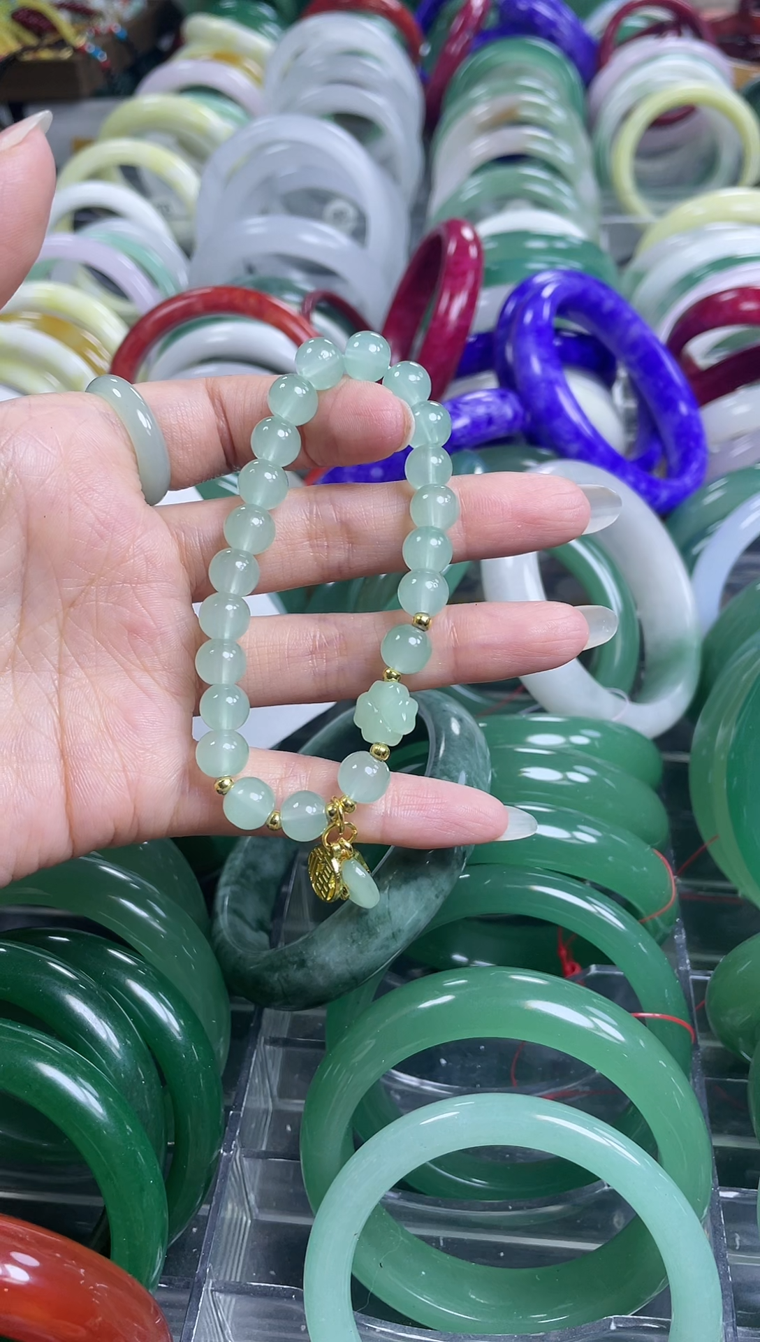 【闪购商品】石英质玉手镯未镶嵌8