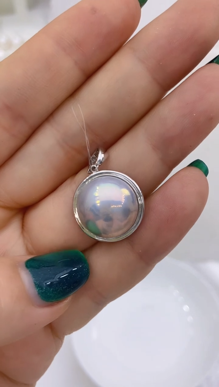 【闪购商品】拼合珍珠（马贝珠）吊坠18K金镶嵌249