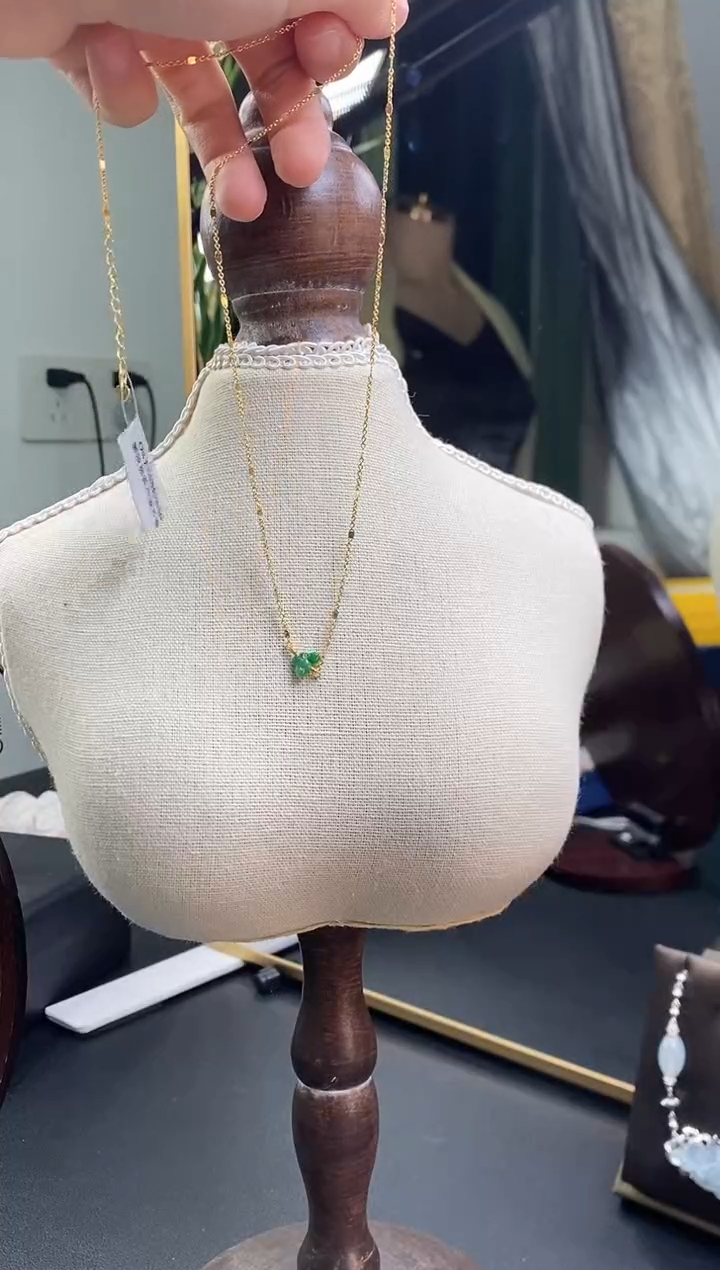 颈饰银S925镶嵌翡翠18083