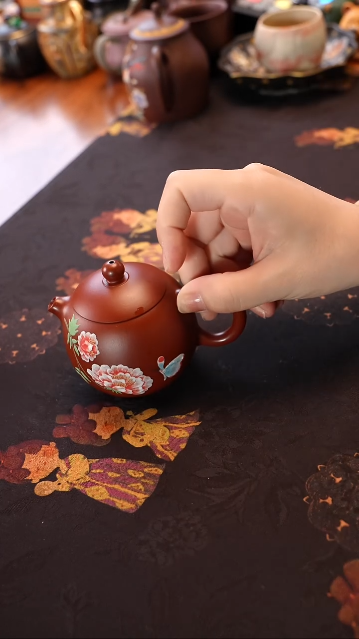 茶壶紫砂朱泥西施壶