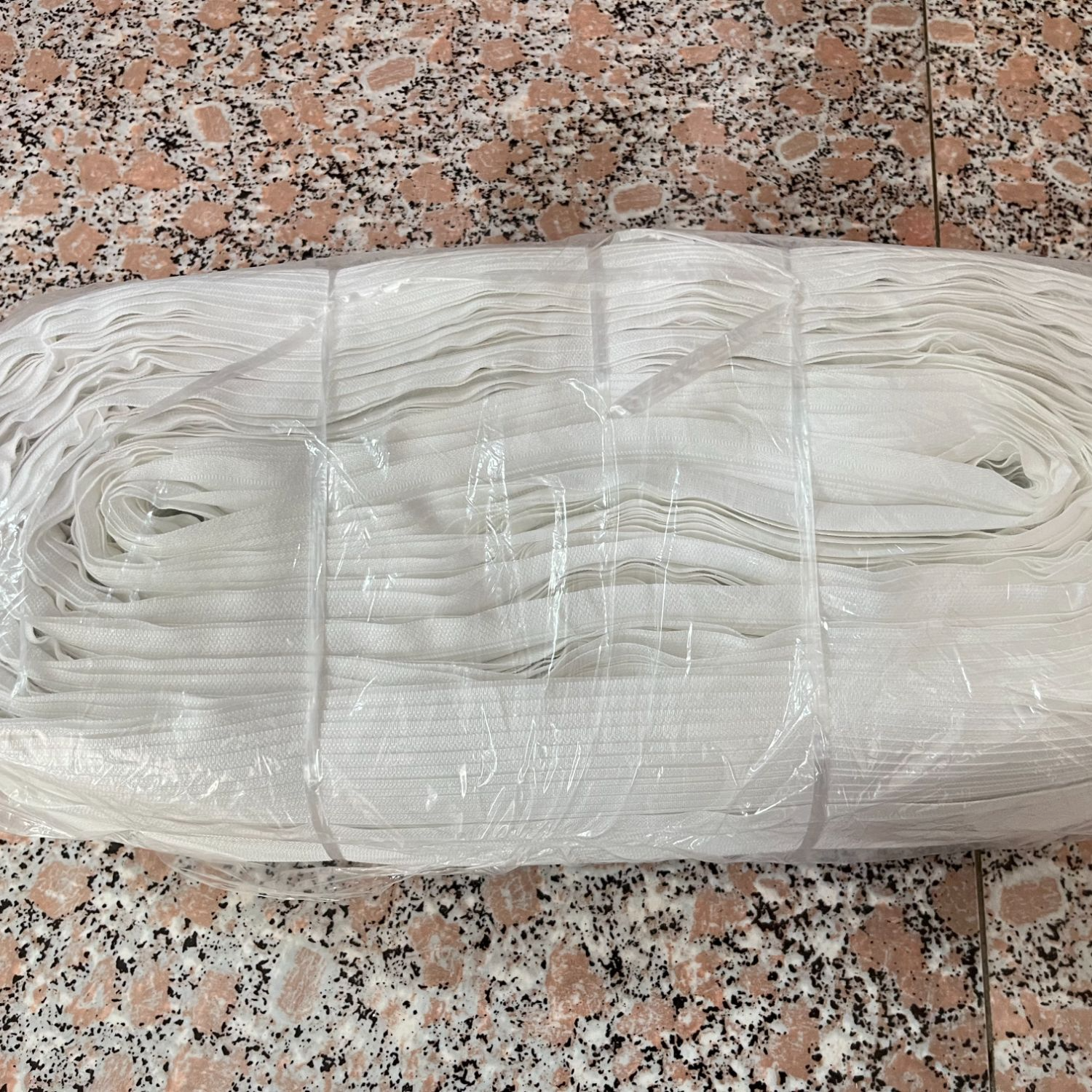 品牌3号尼龙被罩拉链(不剪断可裁)一米送两个被罩拉头