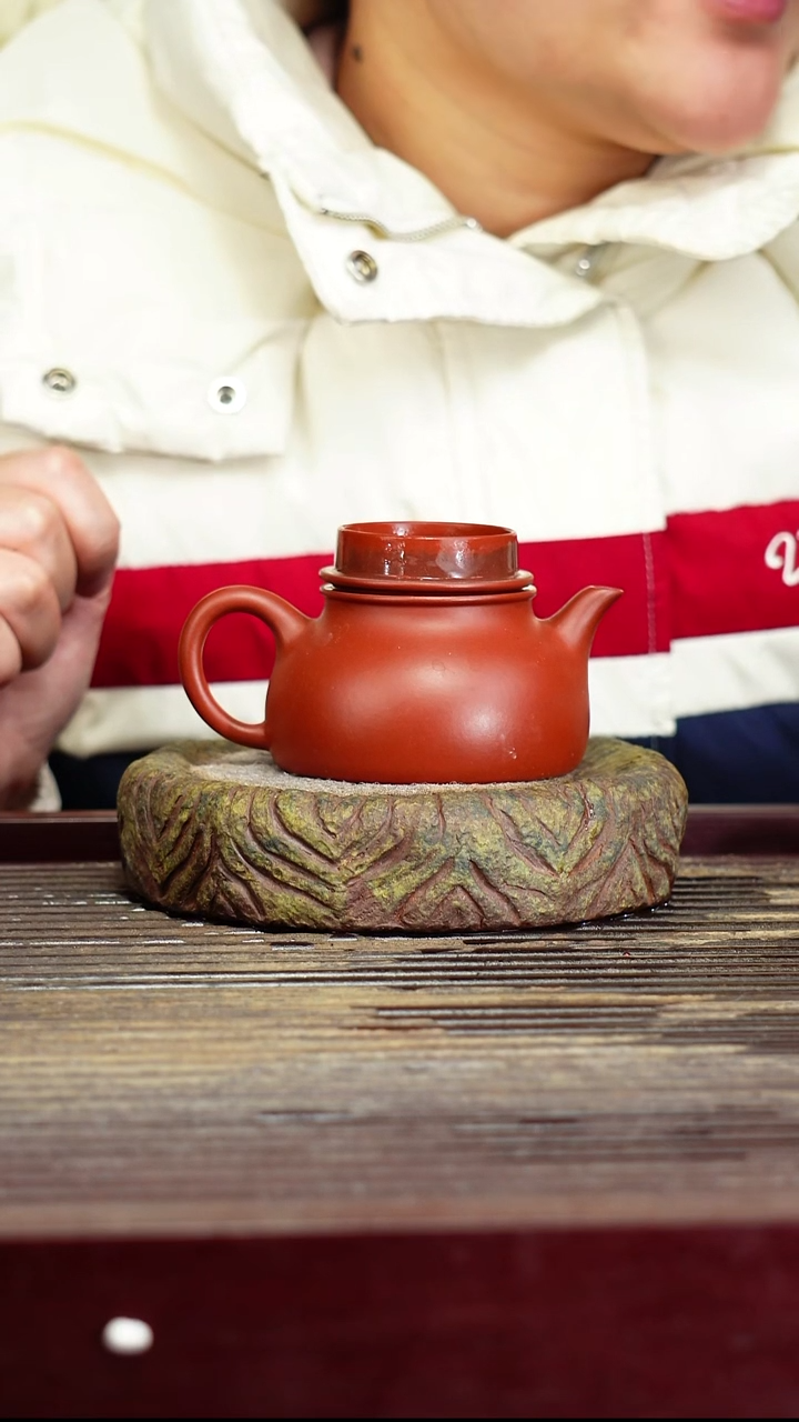 宜兴原矿紫砂壶茶壶宜兴原矿紫砂壶茶壶150C
