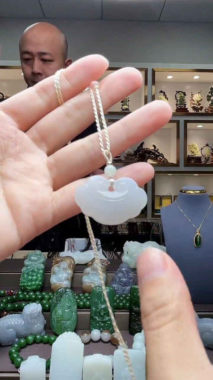 【闪购商品】和田玉颈饰未镶嵌苏