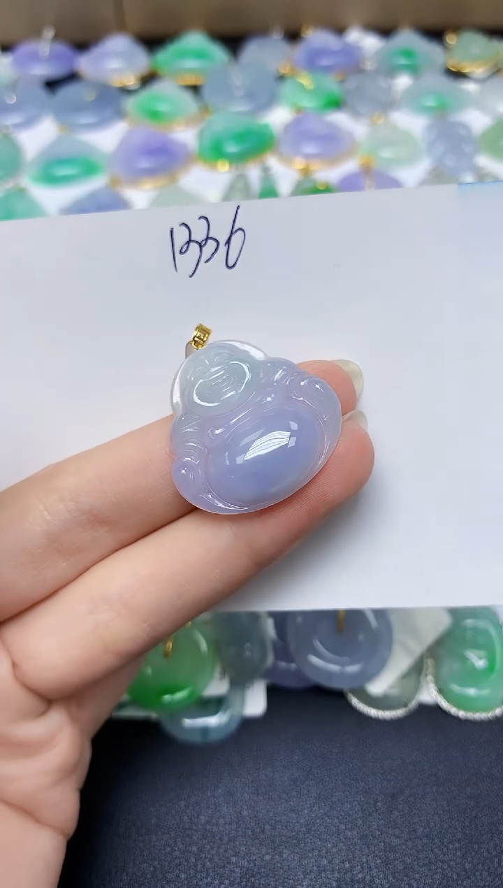 翡翠18K金镶嵌颈饰 天然缅甸翡翠A货